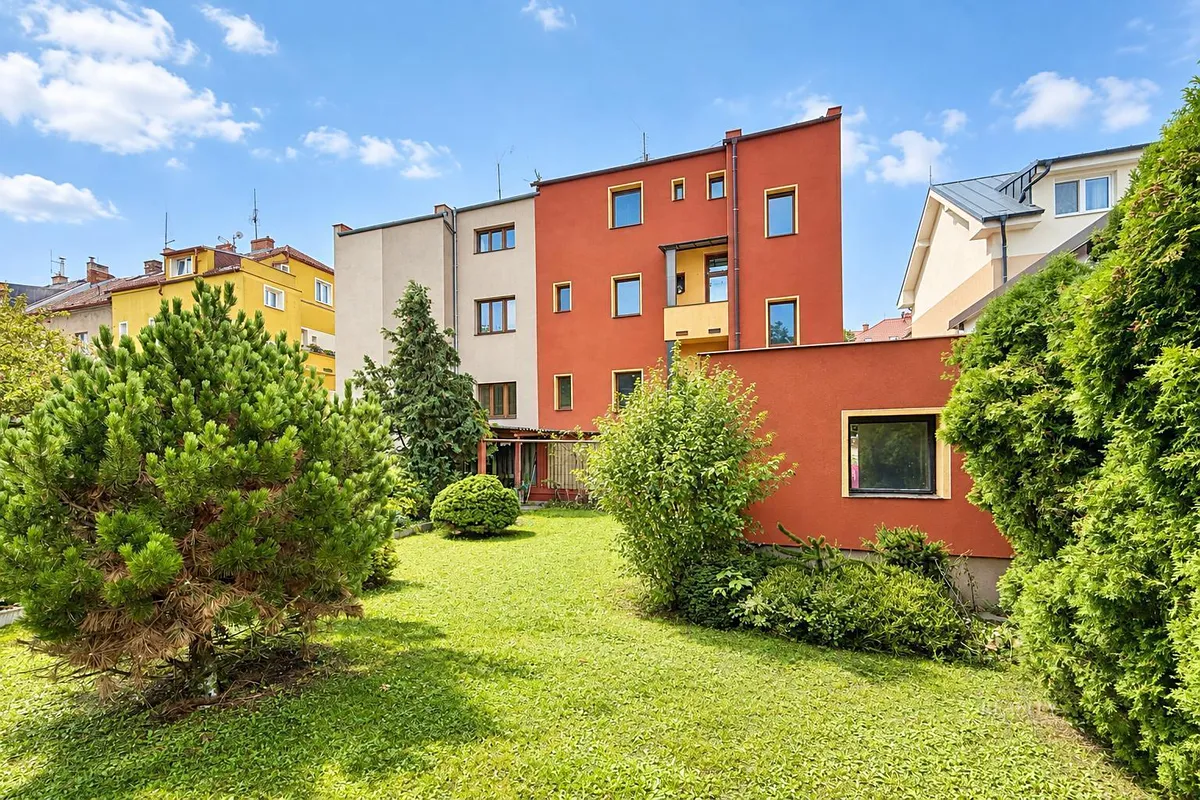 Prodej rodinného domu 290 m², pozemek 395 m²